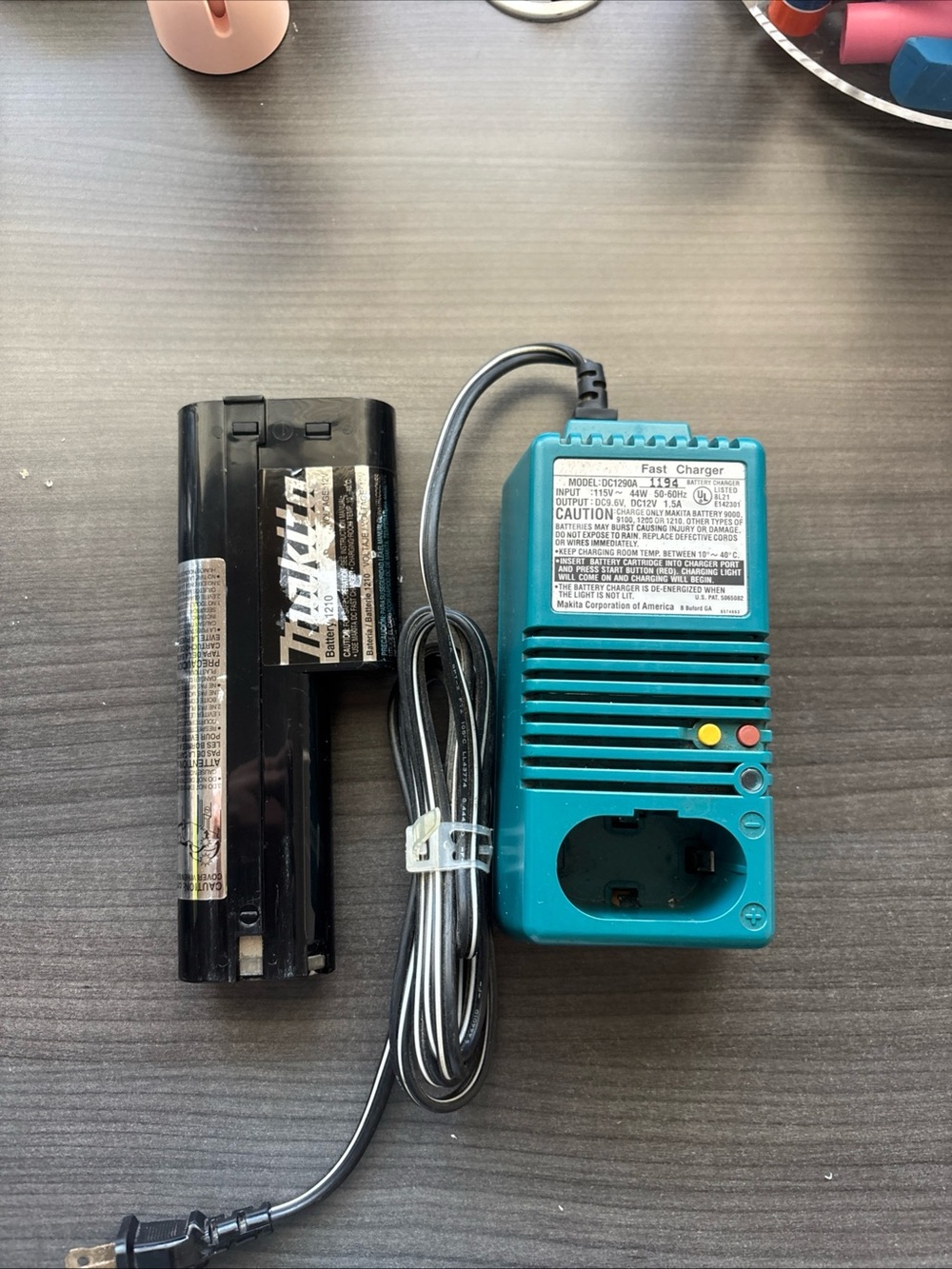 Makita DC1290A Fast Charger + 12V NiCd Battery 1210 Tested Charging Works